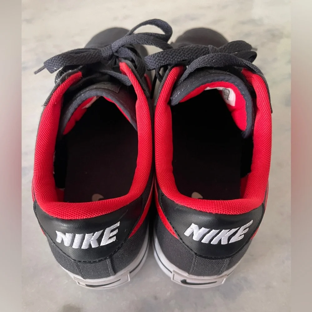Nike Black Red Canvas Sneakers Men’s Size 9.5 Casual Skate Style